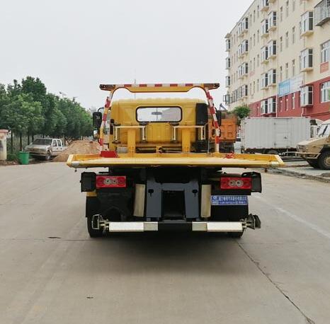 程力威牌CLW5080TQZB6型清障车