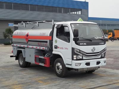 程力威牌CLW5070GJY6型加油车