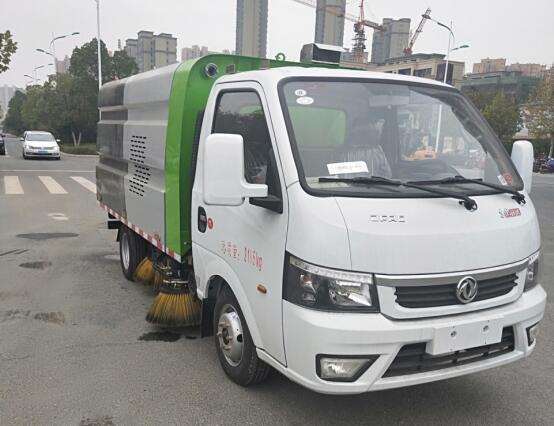 程力威牌CLW5030TSL6HL型扫路车